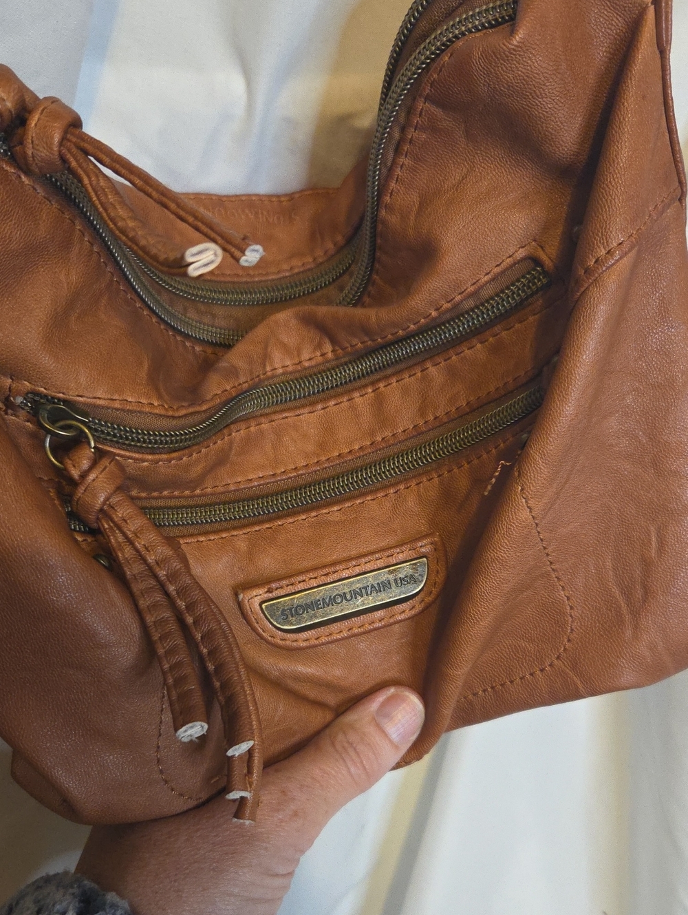 Stone Mountain Accessories Cognac Tan Leather Shoulder Bag with Front Zips
